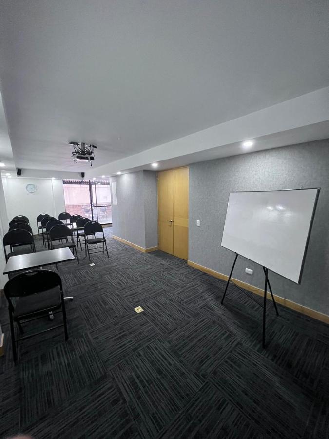 Hotel Dorado Ferial Bogotá Eksteriør billede