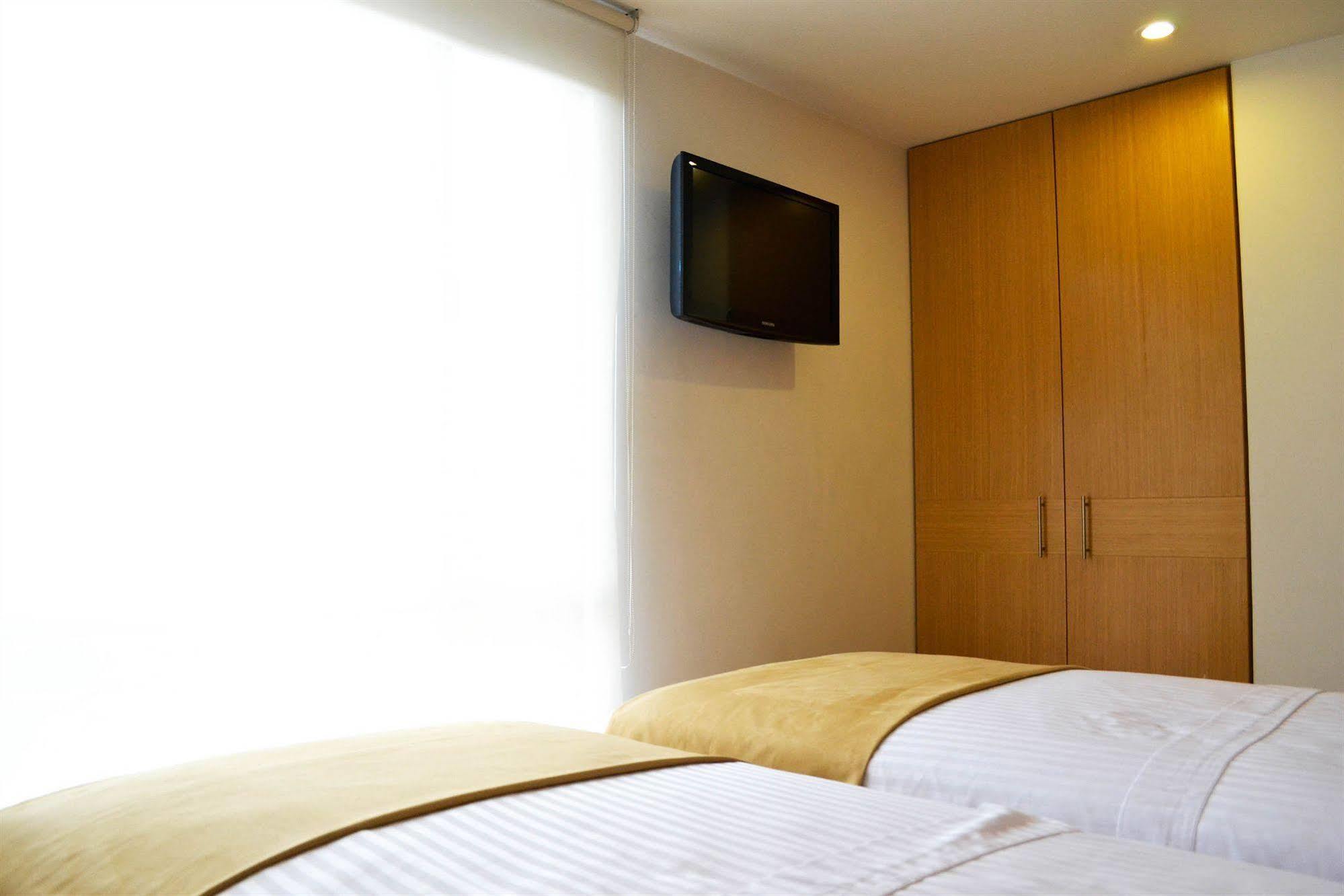 Hotel Dorado Ferial Bogotá Eksteriør billede