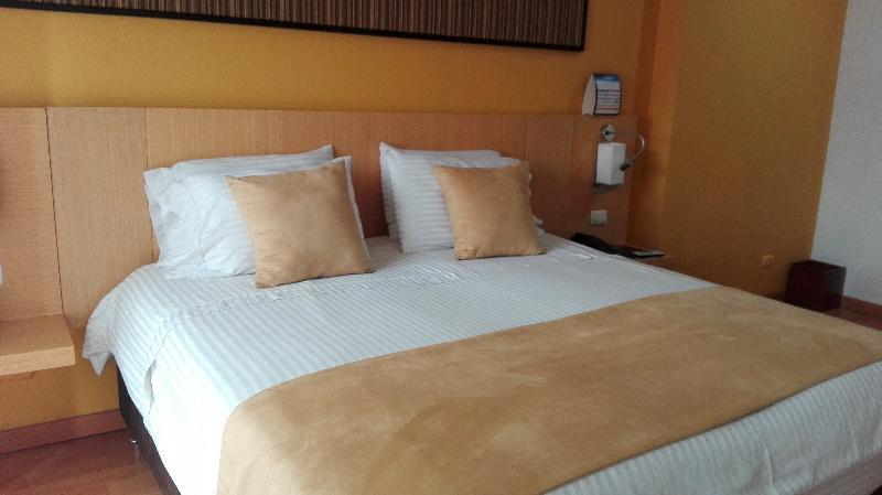 Hotel Dorado Ferial Bogotá Eksteriør billede
